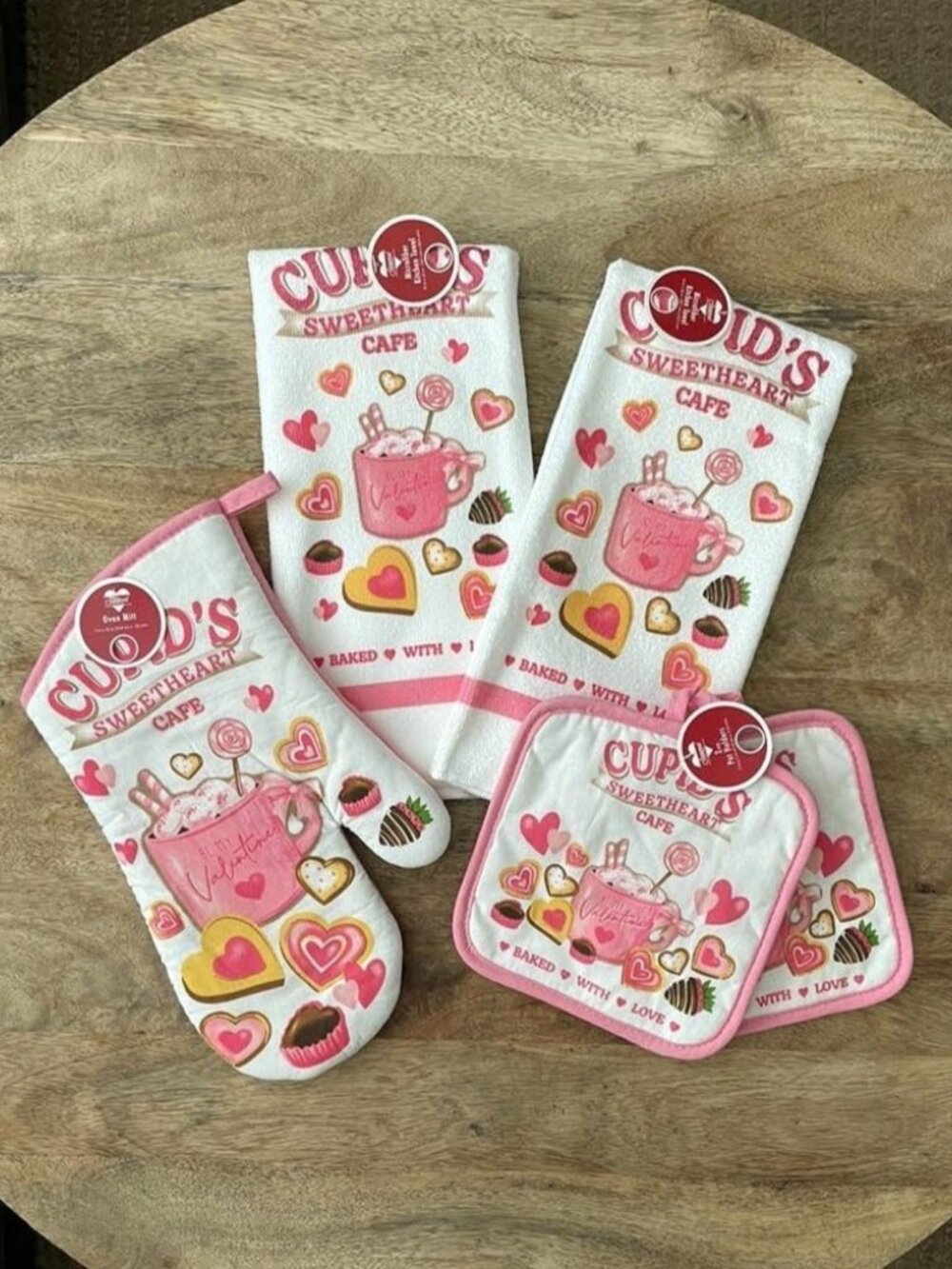 NEW Sweetheart Cafe Kitchen Towel│Pot Holder│Oven Mitt Set